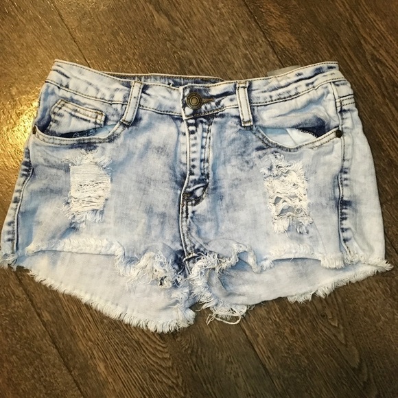 Machine Acid Wash Wash Mid Rise Frayed Denim Shorts Size Medium - Picture 8 of 8
